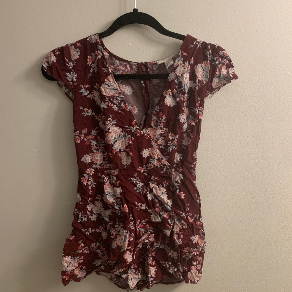 V Neck Floral Romper